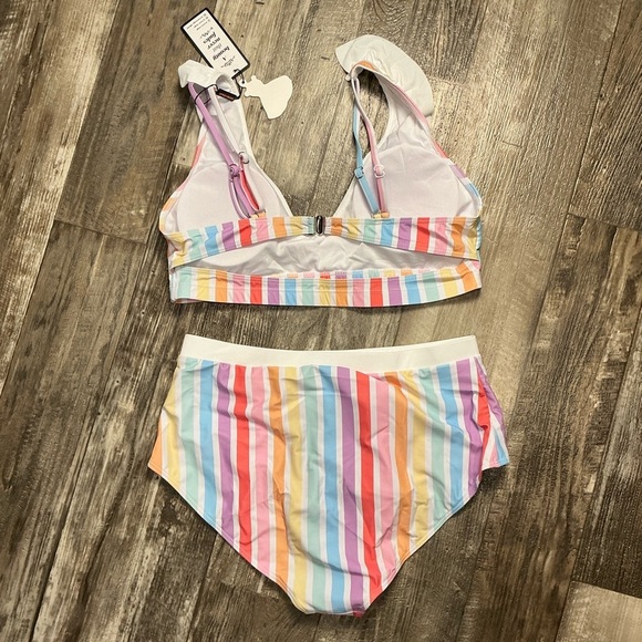 Colorful Striped Bikini Set Size XXL - Picture 3 of 11